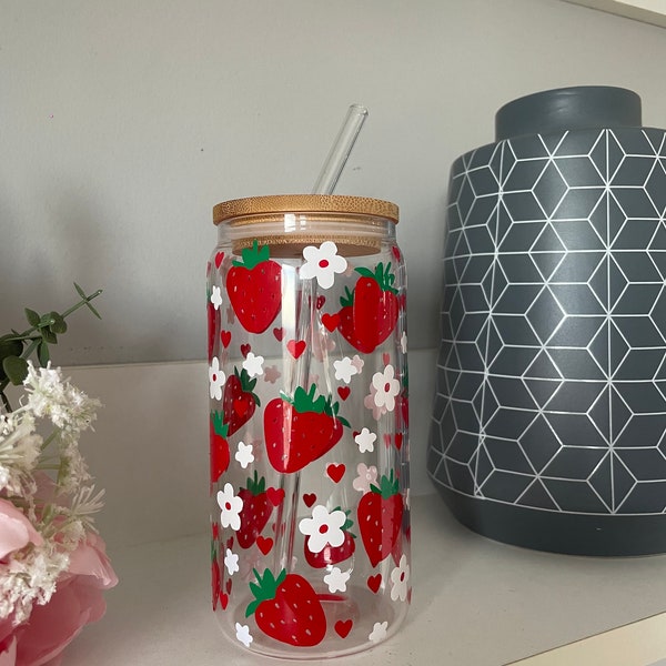 Personalised strawberry and flower design reusable glass can with glass straw & bamboo lid, fruit inspired, custom design, iced coffee