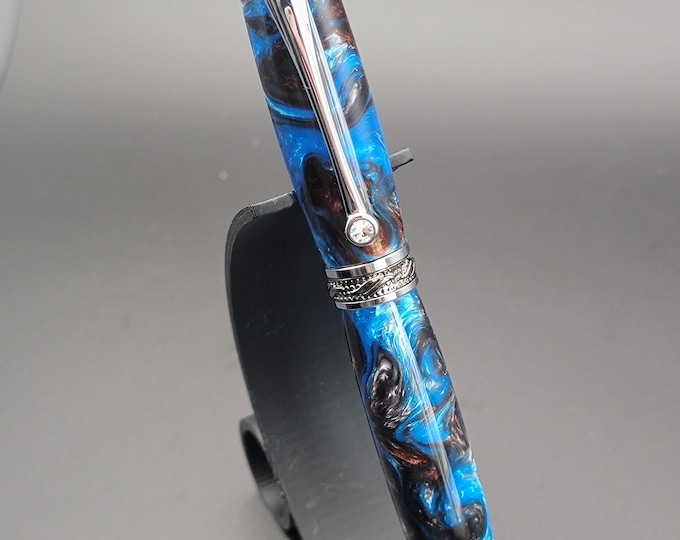 Fountain pen, "Brown Sugar"  Hand turned luxury pen
