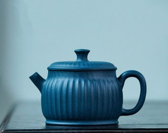 Yixing Purple Clay (Zisha) Teapot [Ribbed Jing Quan 筋纹井泉]  (Gift Box / Certificate Included) [YIQIN TEA HOUSE]