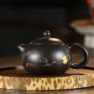 Yixing Purple Clay (Zisha) Teapot [Xiantao Xishi 仙桃西施] (Gift Box / Certificate Included) [YIQIN TEA HOUSE]