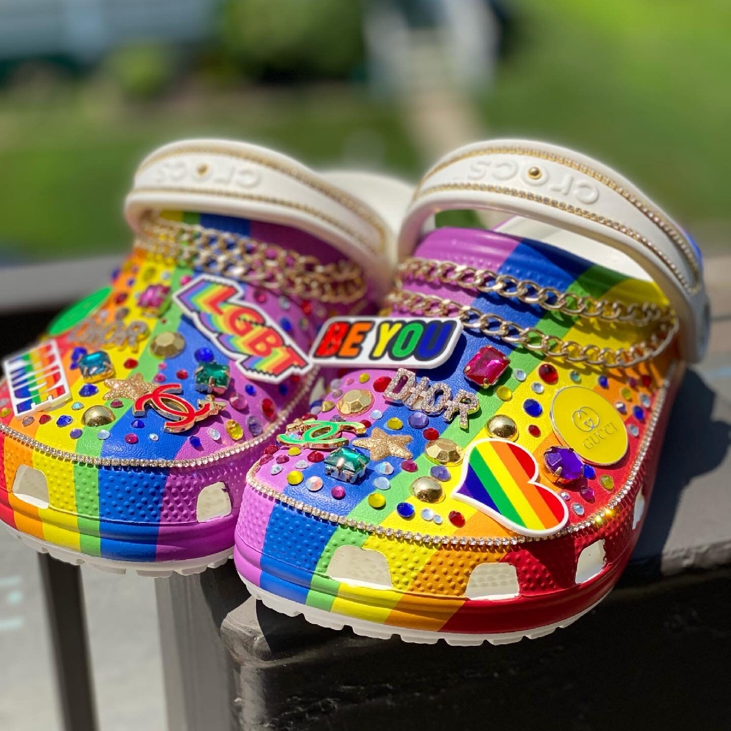 Wmn Größe 7 PREMADE Pride Crocs Rainbow Crocs Custom bling Etsy