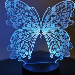 LED-Kugelleuchte Schmetterling