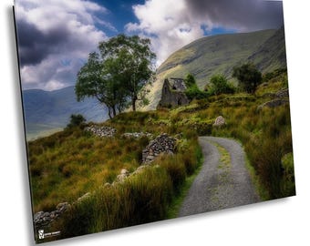 Irish Travel Photography - Molly's Cottage in Scenic Black Valley