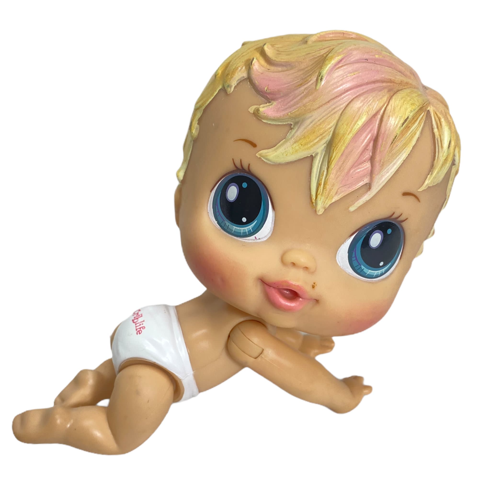 Baby Alive Bébé et sa couche, boit et mouille sa couche, couche  réutilisable en tissu, poupée - Notre exclusivité