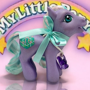 Razzaroo G3 My Little Pony avec breloque Poney G3 Pied magnétique 2003 Hasbro