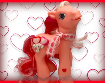 All My Heart G3 Edición especial San Valentín My Little Pony G3 3D Cutie Mark Pie magnético 2007 Hasbro