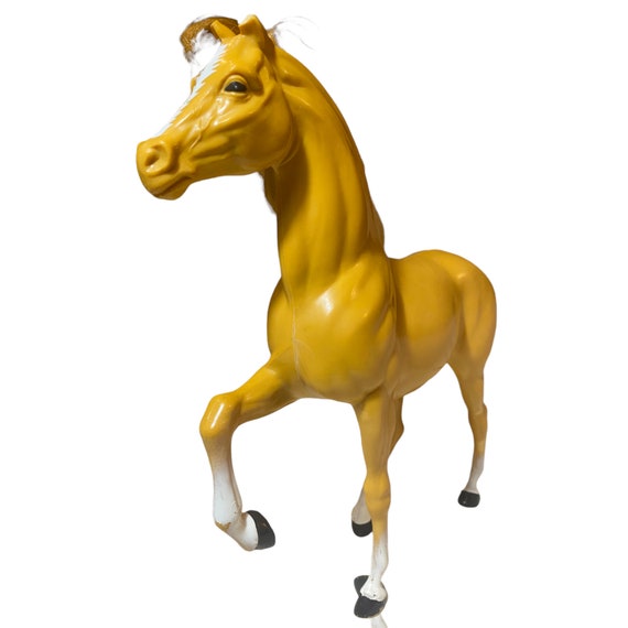 Dallas barbie horse new arrivals
