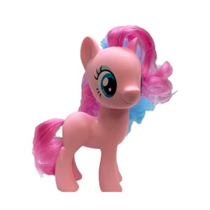 Pinkie Pie, Salon magique LITTLE PONY, grande figurine tendance de 15 cm (6 po.), Hasbro