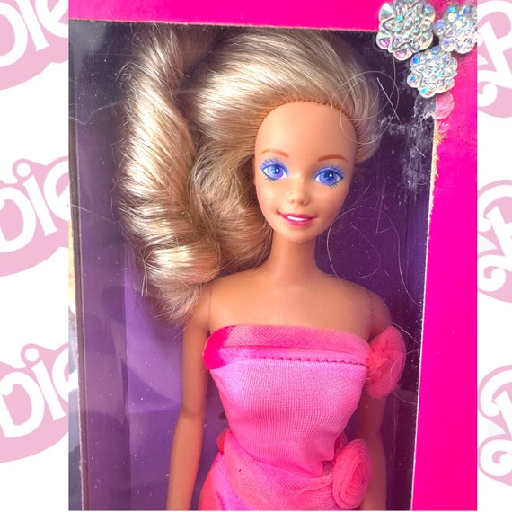 スポーツ Barbie SpecialEdition Barbie Dolls, Set of 4 Sports Career Dolls and 8 Accessories