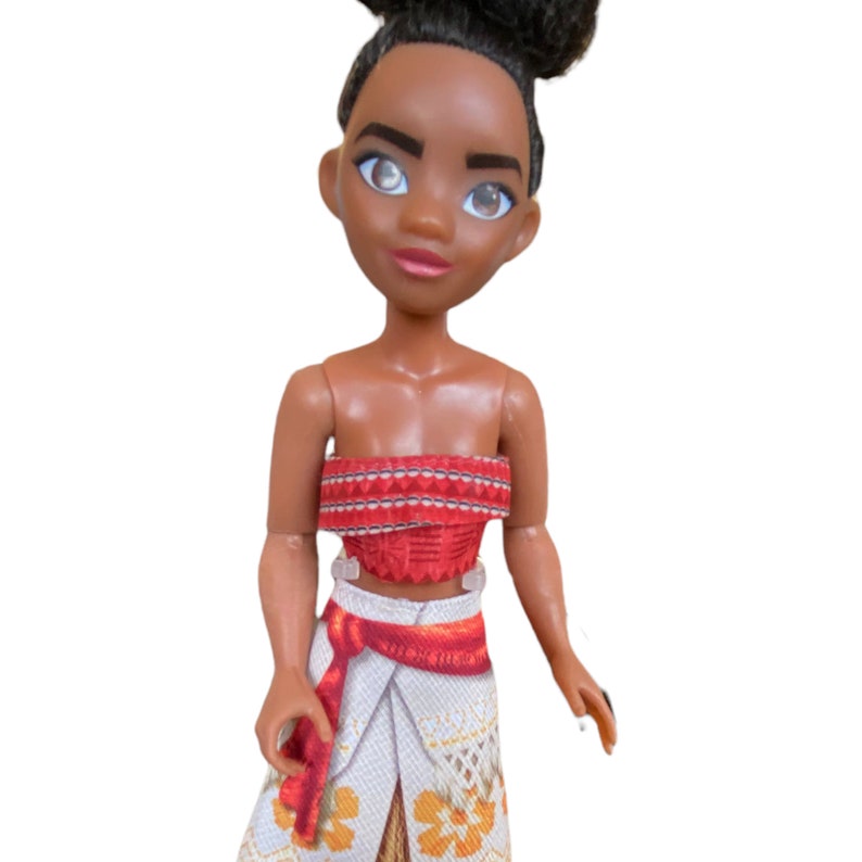 2016 Moana of Oceania Adventure Doll - Pre Loved image 3
