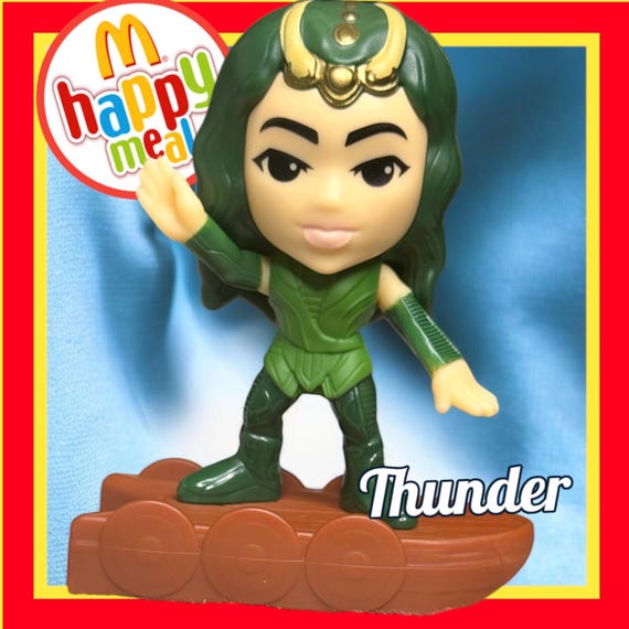 マーベル マクドナルド ハッピーセット おもちゃ アベンジャーズ