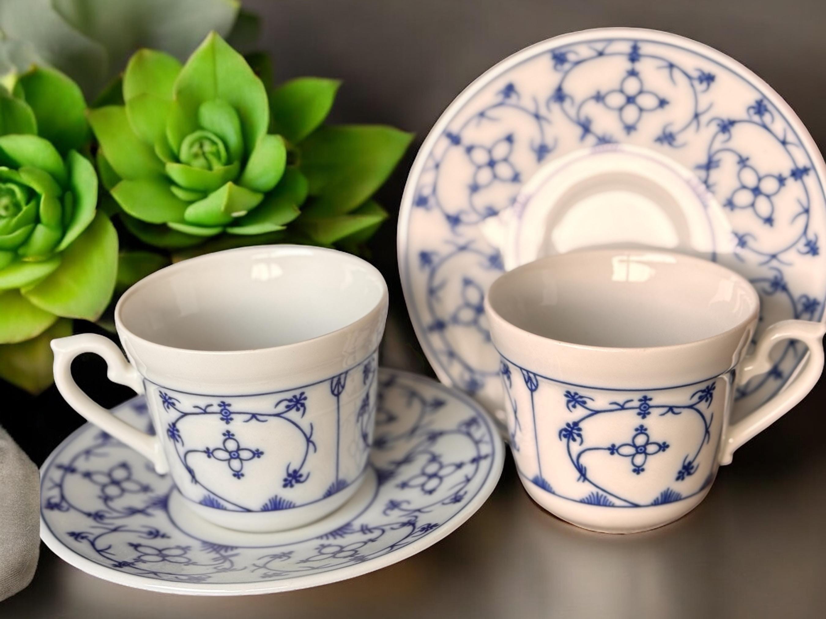 古伊万里 染付 牡丹の図 蓋茶碗 E861AS-fbpr 古伊万里 染付 牡丹の図 蓋茶碗 E861AS-fbpr 古伊万里 染付 牡丹