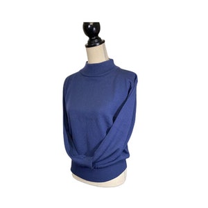 Vintage Lightweight Knit Turtleneck Sweater in Navy Blue