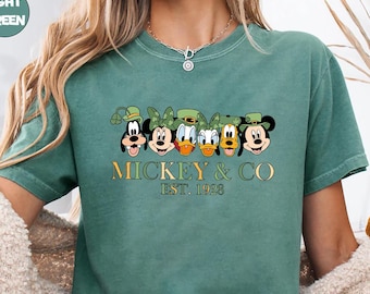 Camiseta de viaje de trébol familiar a juego de Disney para el Día de San Patricio de Mickey y sus amigos