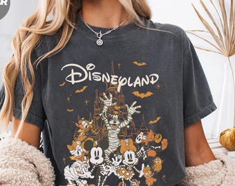 Camisetas vintage de Halloween da Disney, Mickey e seus amigos, camisetas combinando para a família, viagem de Halloween no Magic Kingdom, castelo da Disneylândia, roupa assustadora para a temporada