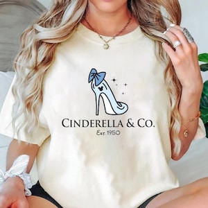 Disney Princesa Cinderela Co Est. 1950 Camiseta Disneyworld Vacation Shirt Camiseta combinando Presente para o amante da Disney Cinderela Disney Vacation Shirt