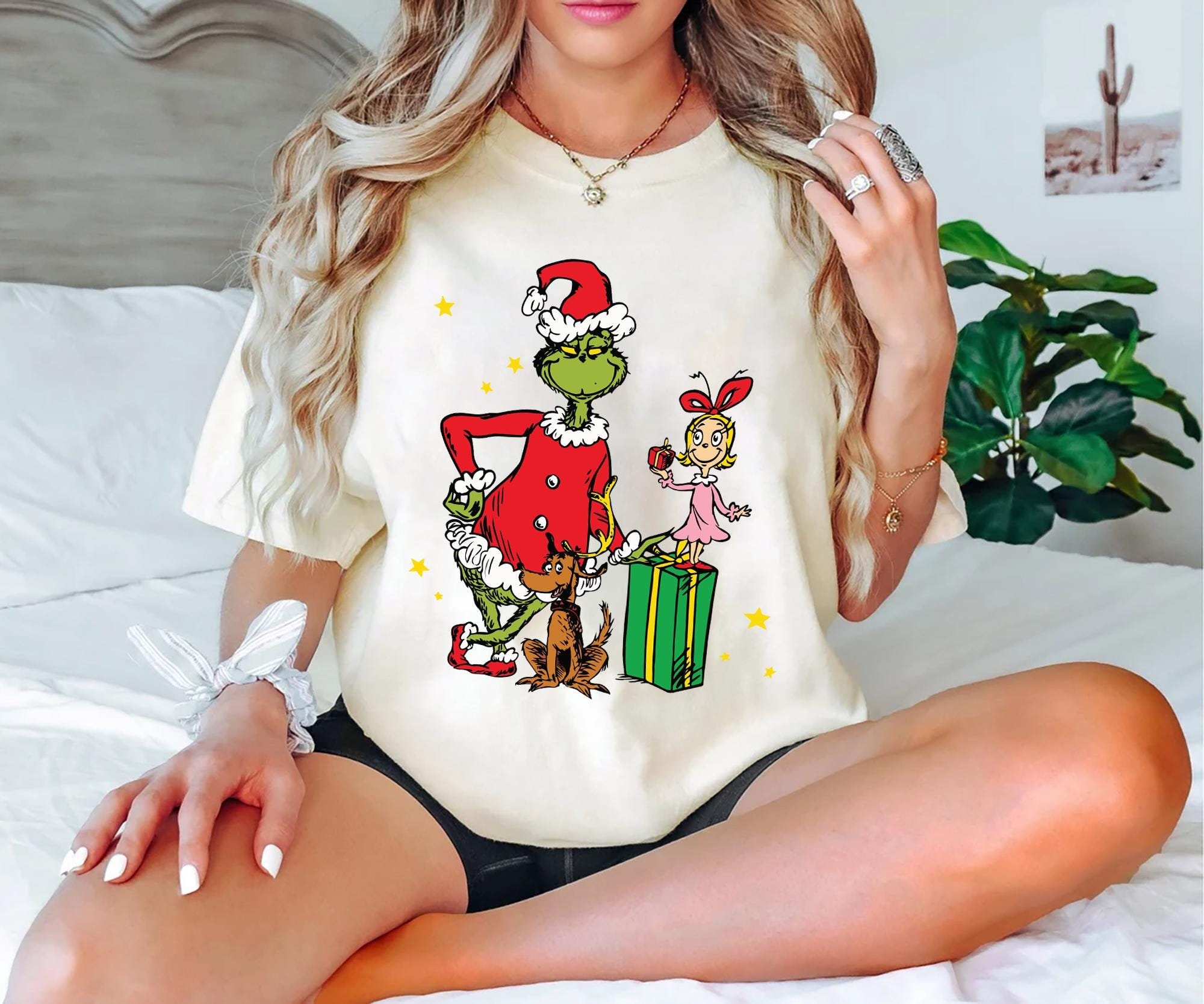 Grinch and Cindy Lou Who Grinchmas T-shirt Christmas Grinch Holiday Sweatshirt with Max the Dog Christmas Grinch Shirt Gift for Grinch Fans