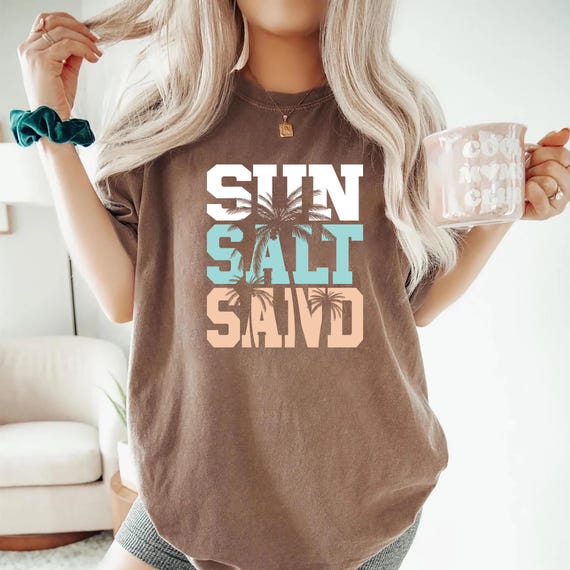Sun Sand Salt Beach Shirt Summer Vacation Tee Trendy Oversized Beach Shirt for Women Cute Coastal Shirt for Summer Trip or Beach Day Outfit