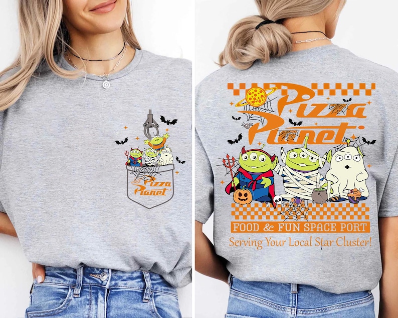 Toy Story Pizza Planet Halloween shirt front design with three green aliens dressed as devil mummy and ghost holding candy, featuring vintage Disney Halloween style for Not So Scary Party or Disneyland trip. Pizza Planet Halloween claw machine pocket design on the back of shirt with Toy Story aliens in costumes and spooky spiderweb, perfect for Disney family matching Halloween outfit and Mickey’s Not So Scary event.
