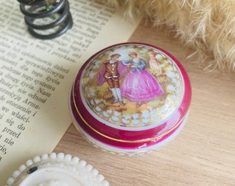 Jolie petite boite en porcelaine, décor galant, Limoges France, signé Fragonard vintage, boite à bijoux, bibelot, ancien