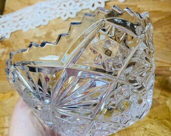 19世紀の足付きクリスタルボウル「バカラ」 - Etsy 日本