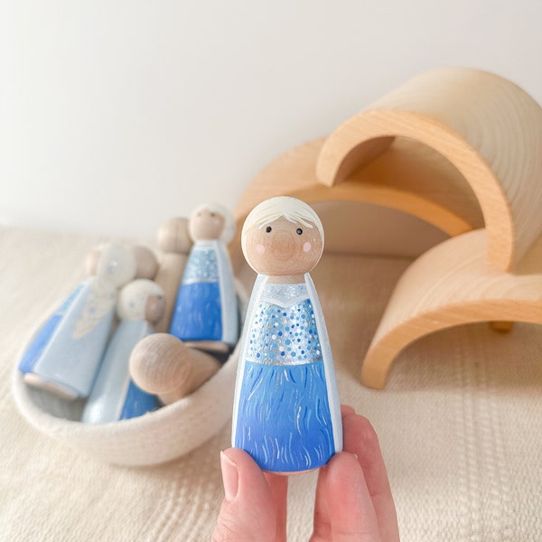 3.5 inch Snow Ice Princess Jumbo Peg Doll // Elsa Inspired peg doll // Wood Princess