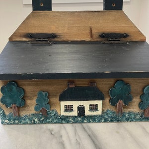 Vintage Handmade Wooden Mailbox: Rustic 3D House Scene