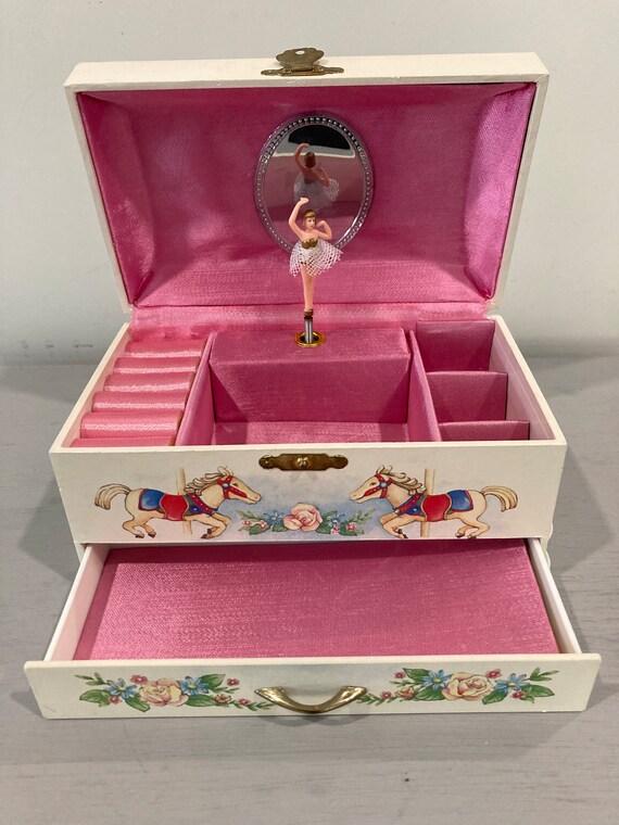 Vintage musical ballerina jewelry box Gunther Mele je… Gem
