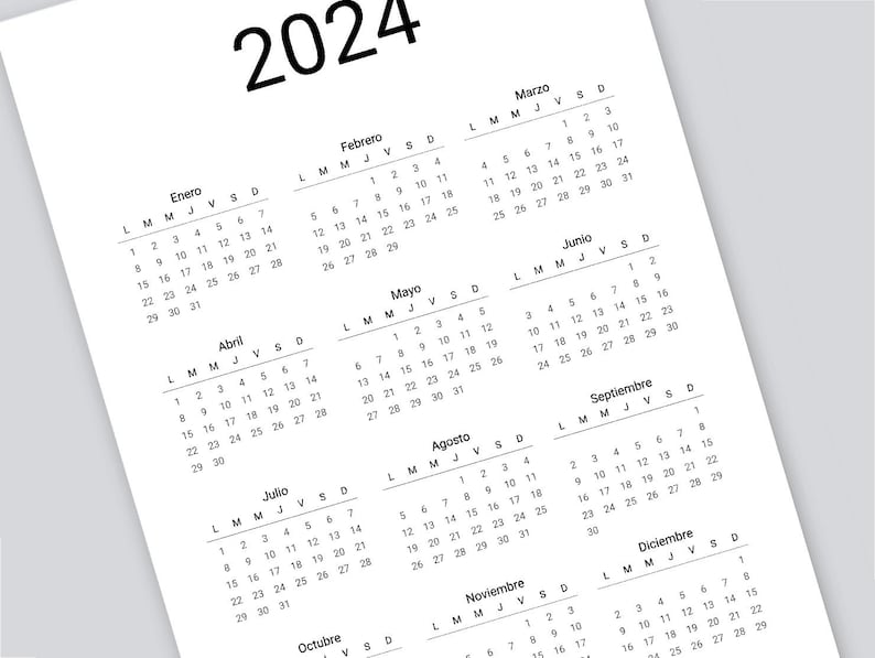 May include: A black and white calendar for the year 2024 with the months in Spanish. The calendar is printed on a white sheet of paper.
