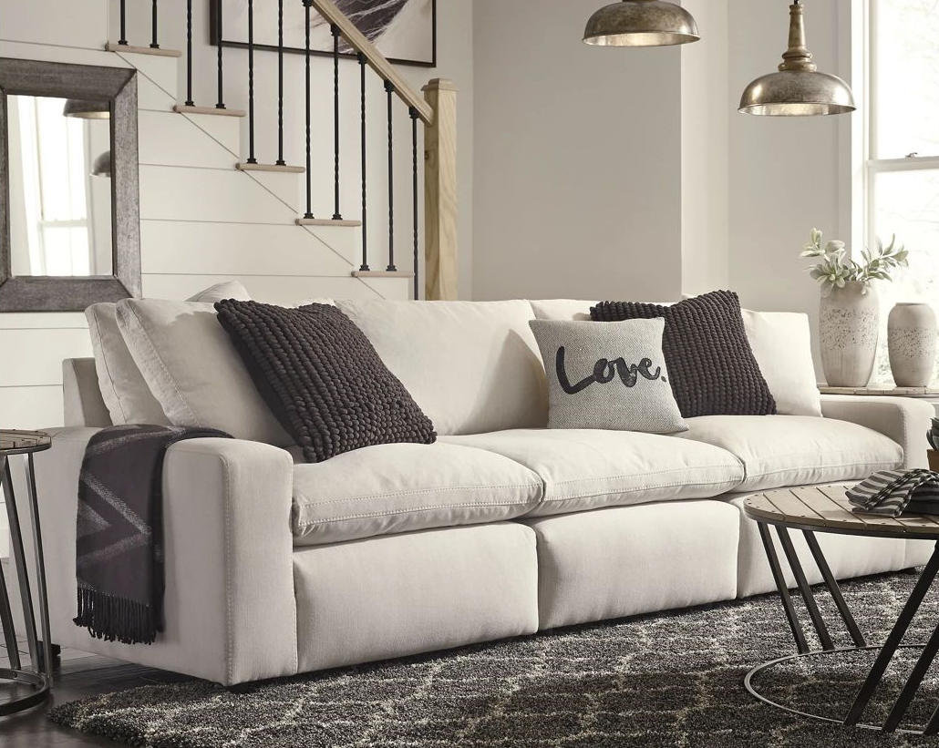 Thomasville Sofa for sale | Only 3 left at -70%