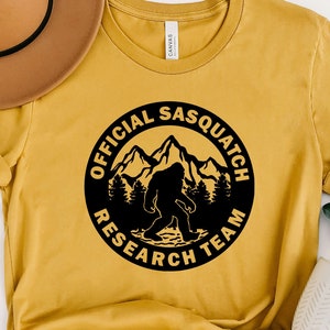 Official Sasquatch Research Team Shirt: Funny Bigfoot Hunter Tee