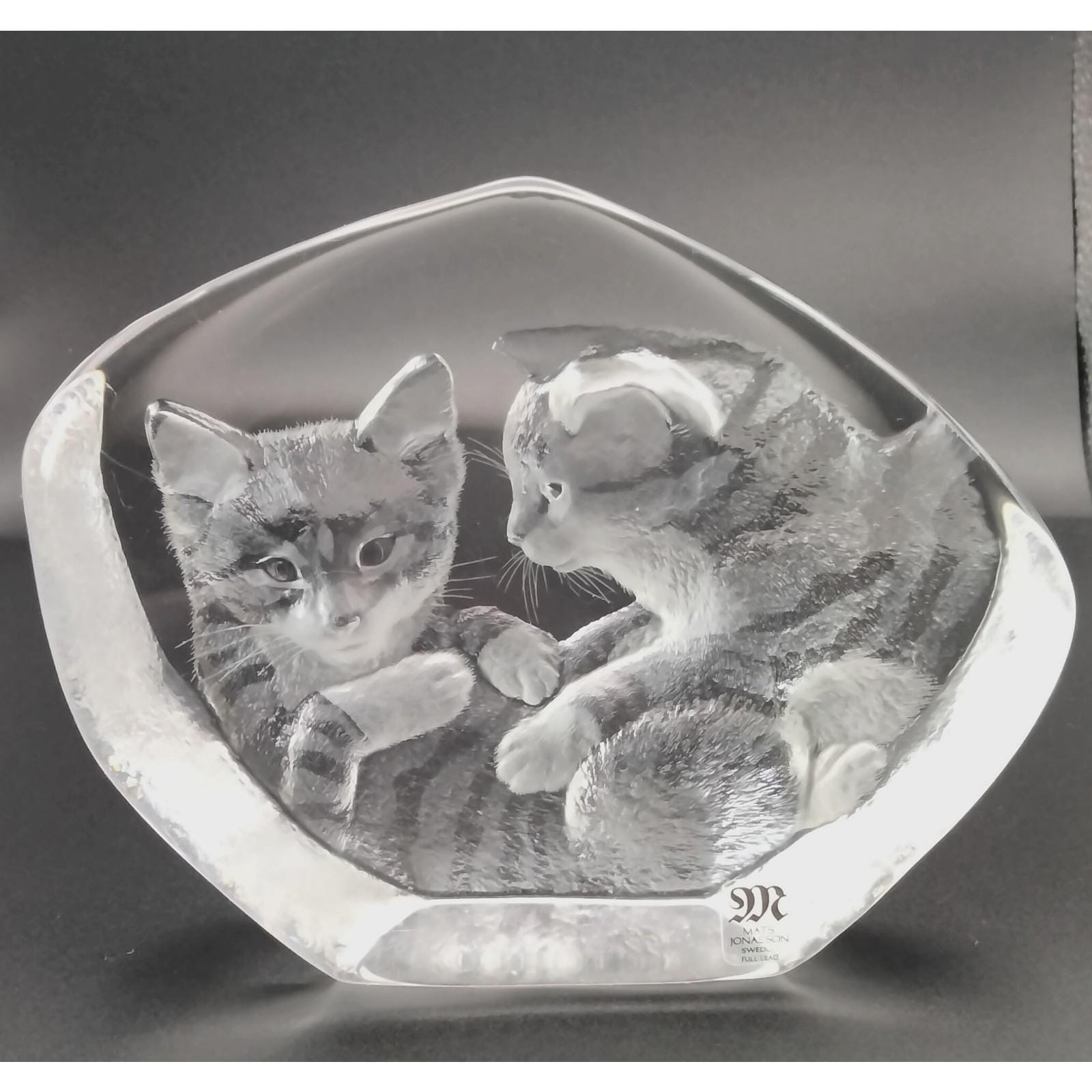 Vintage Artist Signed Full Lead Crystal Mat Jonasson Two Kittens
