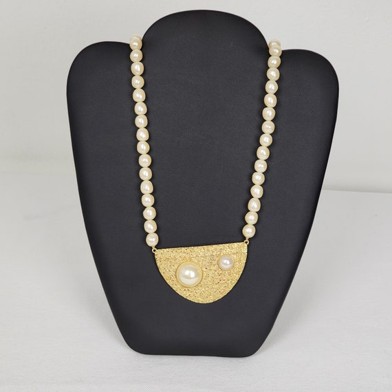 Vtg 1960s MCM Statement Necklace with Gold Tone H… - image 2