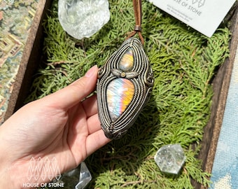 Handmade Natural Labradorite Pendant Necklace/Magic Labradorite Crystal Protection Pendant/Labradorite Jewelry/Chakra/Altar Tool