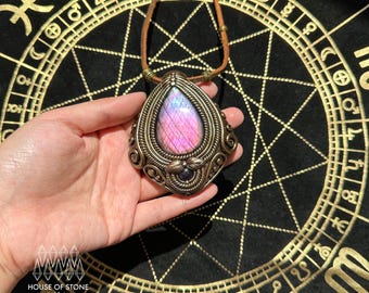 Handmade Natural Labradorite Pendant Necklace/Magic Witch Crystal Protection Pendant/Amethyst Labradorite Clay Jewelry/Chakra/Altar Tool