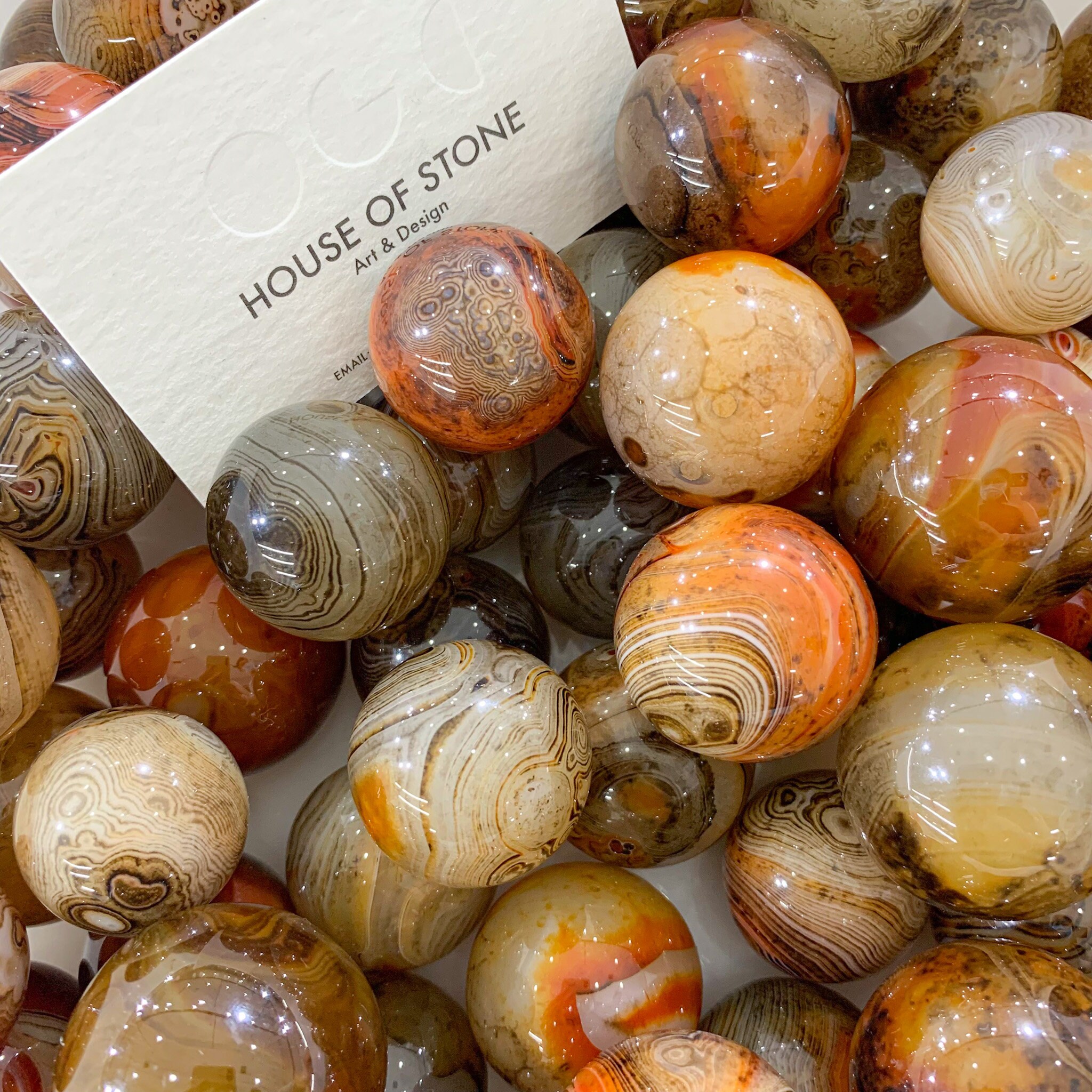 Sphère d'agate de Soie/Sphère Sardonyx/Sphère Soie Madagascar Haute Qualité/Sphère Pierre Précieuse