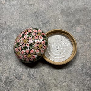 Pink/white flowers trinket jar #1