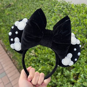 Black velvet mouse ears