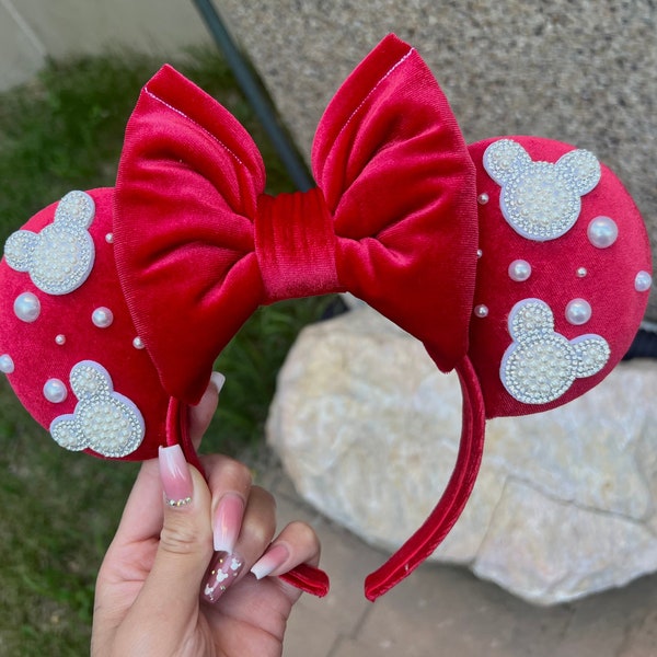 Red velvet mouse ears.