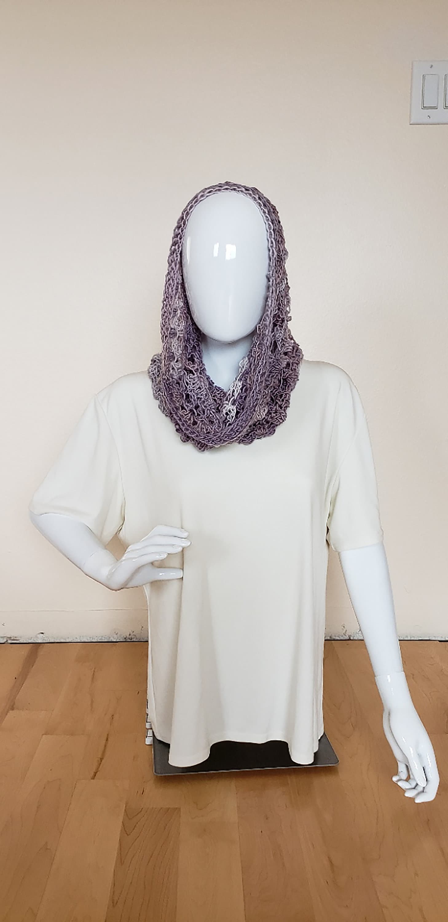 Dressy Crochet Cowl. Crocheted Neckwarmer. Gift for Women. Hand crocheted cowl. Silky neckwarmer. Neck accessory. Business casual. - Thumbnail 2