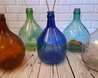 Einzigartige Vintage-Demijohns aus farbigem Glas, hergestellt in Italien – ideal für Möbel, Design, Außen- und Innendekoration, Terrarium, Vase