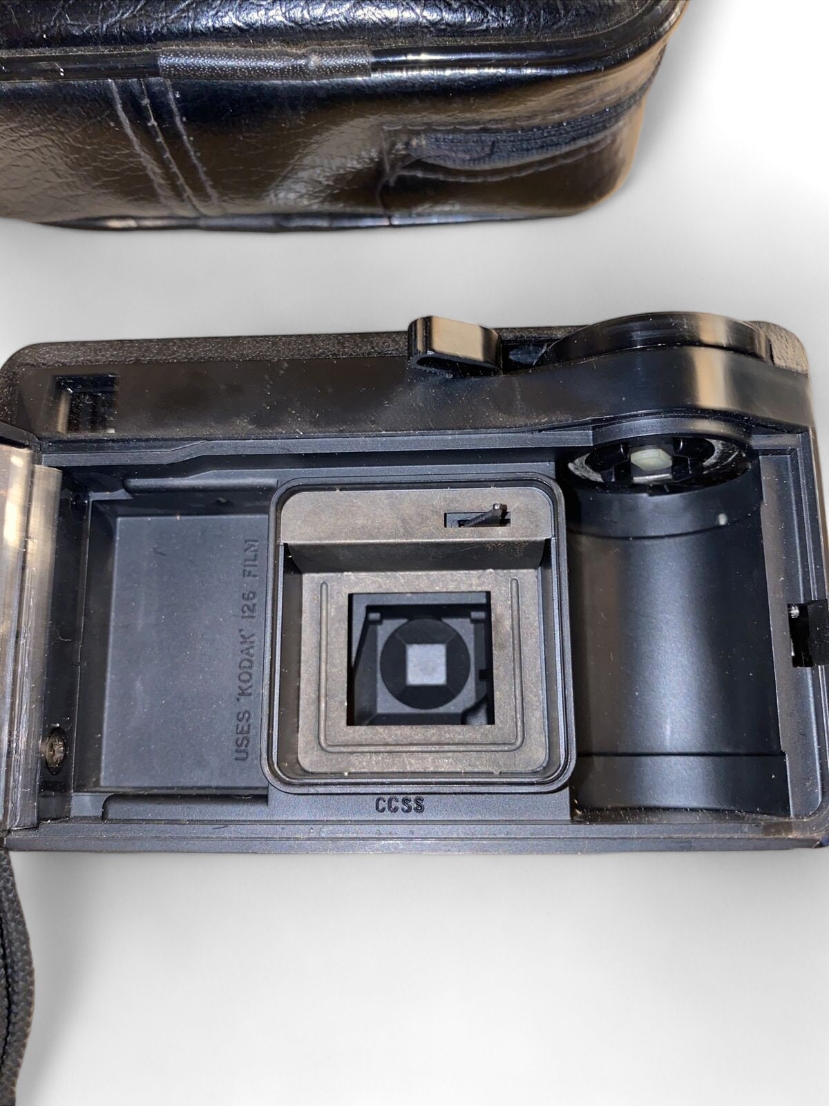 Appareil Photo Ancien Kodak Instamatic 77 - Avec Accessoires - Vintage