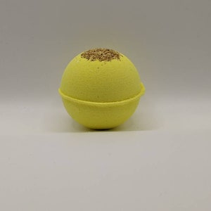 All natural Essential Oil Bath Bombs - moisturizing, relaxing, child safe