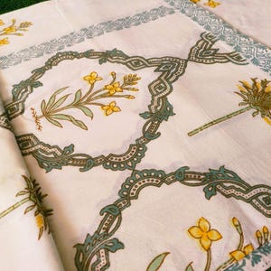 Hand Block Printed King Cotton Bedsheet Set: Floral Boho Decor