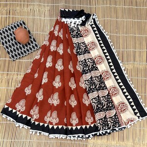 Block Print Cotton Saree with Pompom Lace - Indian Ethnic Wear with running unstitched blouse Pattern 1