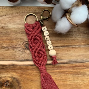 Love knot macrame keychain personalized with name image 10