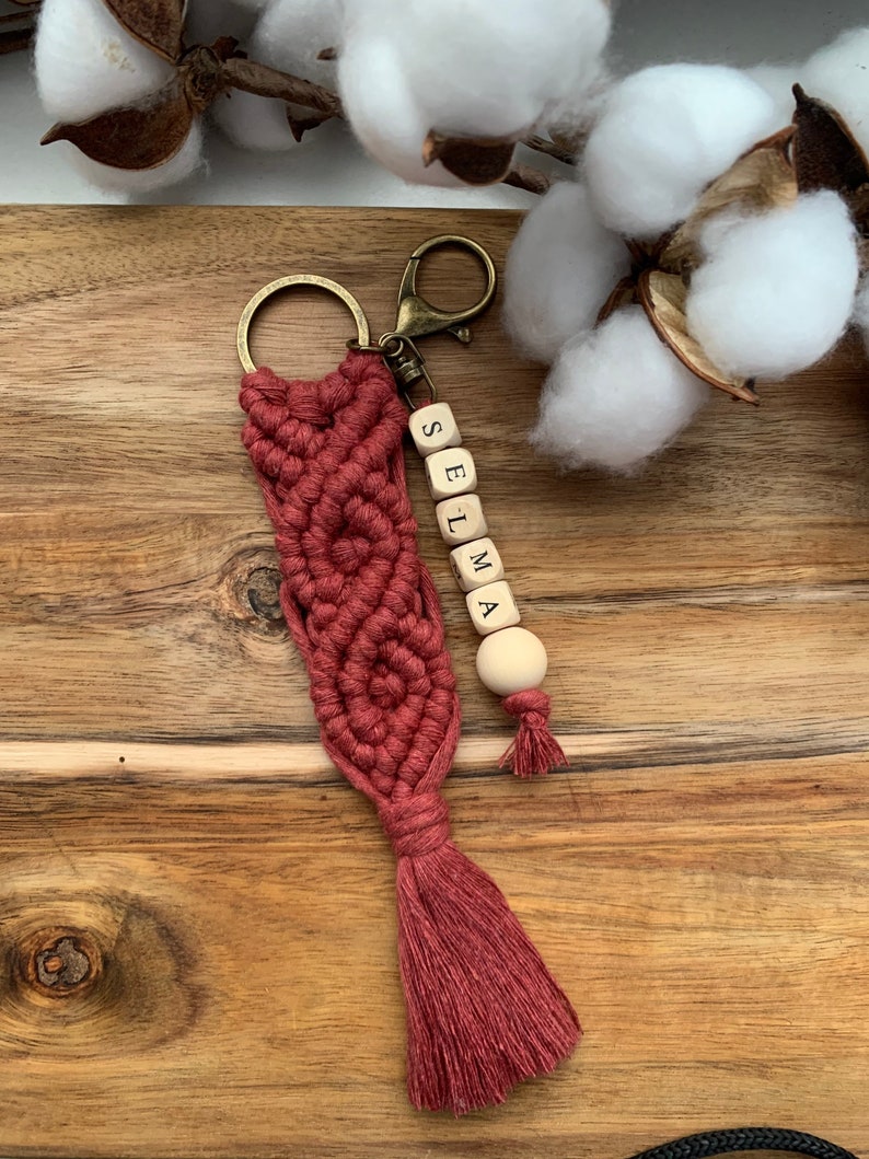 Love knot macrame keychain personalized with name image 10