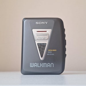 ビンテージ ソニー ウォークマン、カセット プレーヤー、希少なソニー カセット プレーヤー、コレクター モデル、ソニー、ソニー ウォークマン、ウォークマン、WM EX 180、ギフト、カセット
