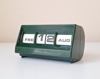 Vintage 1970s Retro Table Calendar: Space Age Desk Decor