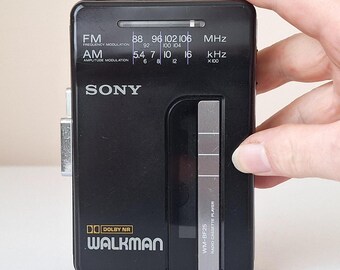 新品同様 SONY ソニー D-82 CDウォークマン ディスクマン ビンテージ 新品同様 SONY ソニー D-82 CDウォークマン ディスクマン ビンテージ